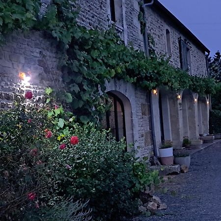 红魔3酒店 Fresney-le-Vieux 外观 照片