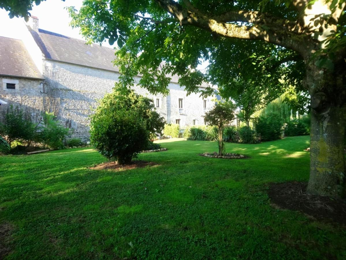 红魔3酒店 Fresney-le-Vieux 外观 照片